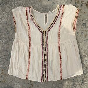 Altar’d State Off-White Sleeveless Blouse